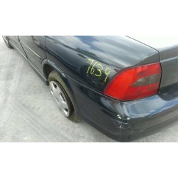 opel vectra b berlina del año 2000