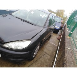peugeot 206 berlina del año 2005