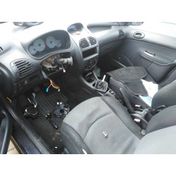 peugeot 206 berlina del año 2005