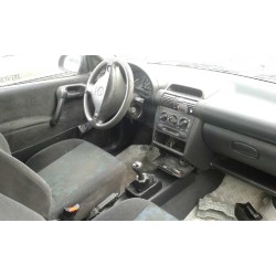opel corsa b del año 2000