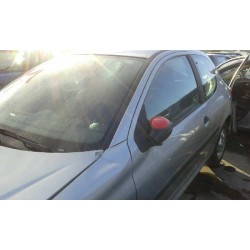 peugeot 206 berlina del año 1984