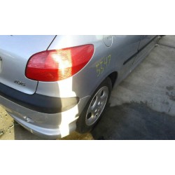 peugeot 206 berlina del año 1984