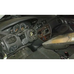 ford focus berlina (cak) del año 1999