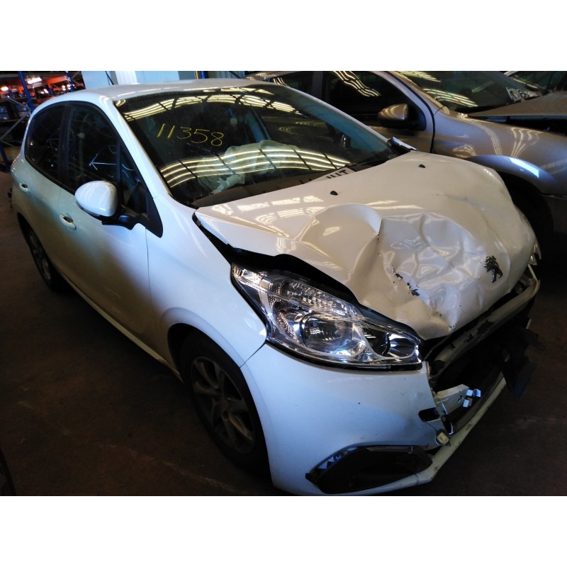 peugeot 208 del año 2015