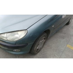 peugeot 206 berlina del año 2000
