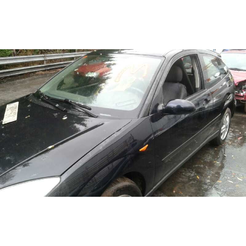 ford focus berlina (cak) del año 2001
