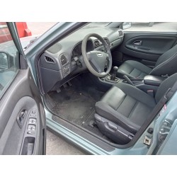 volvo s40 berlina del año 2004