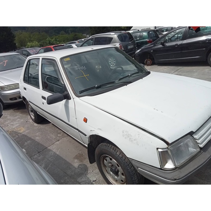 peugeot 205 berlina del año 1997 peugeot 205 berlina del año 1997