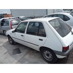 peugeot 205 berlina del año 1997