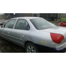 ford mondeo berlina (gd) del año 1950