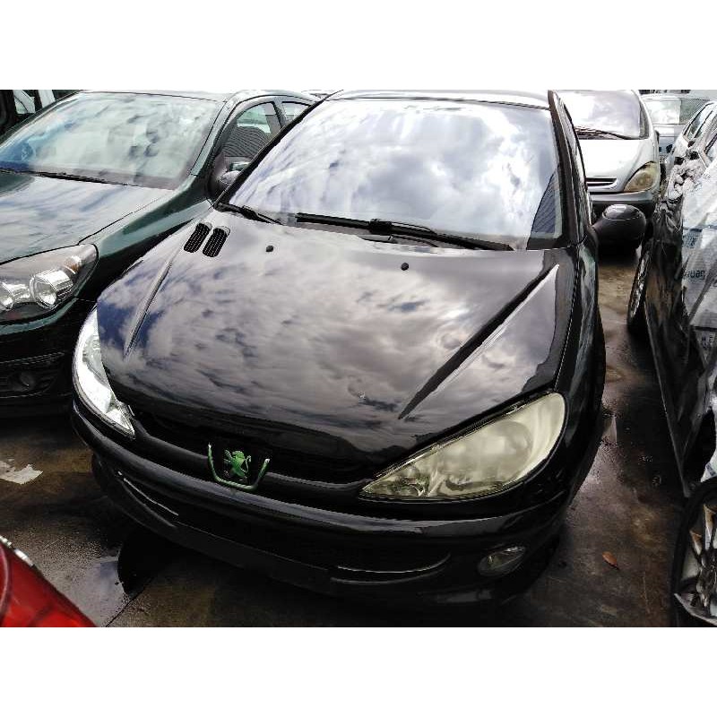 peugeot 206 berlina del año 2004