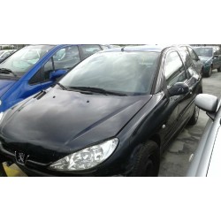 peugeot 206 berlina del año 2004