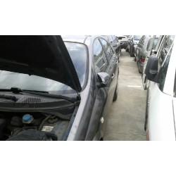 nissan primera berlina (p12) del año 2002