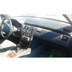 mercedes clase e (w210) berlina diesel del año 2000