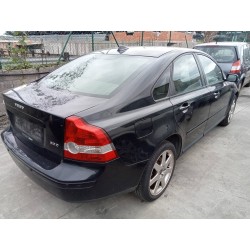 volvo s40 berlina del año 2004