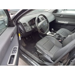 volvo s40 berlina del año 2004
