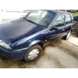 ford fiesta berlina del año 1999