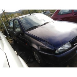 ford fiesta berlina del año 1999