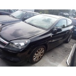 opel astra gtc del año 2010