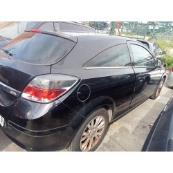 opel astra gtc del año 2010