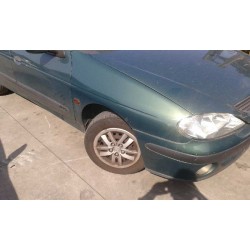 renault megane ii classic berlina del año 2003