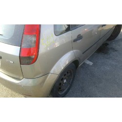 ford fiesta (cbk) del año 2004