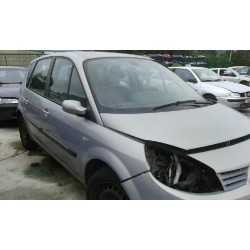 renault scenic ii del año 1950