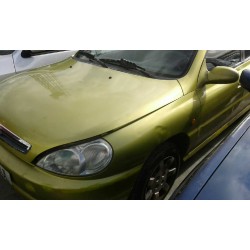 kia rio del año 2001