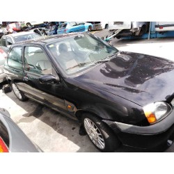 ford fiesta berlina (dx) del año 2000