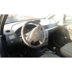 opel meriva del año 2004