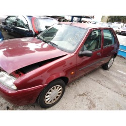 ford fiesta berlina del año 1999