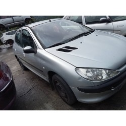 peugeot 206 berlina del año 2003
