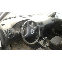 volkswagen golf iv berlina (1j1) del año 2001
