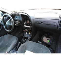 citroen xsara berlina del año 2001