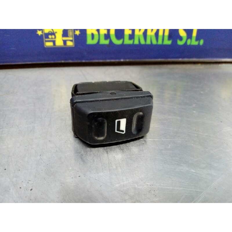 Recambio de mando elevalunas delantero izquierdo para citroen xsara break 1.9 d lx referencia OEM IAM Recambio de mando elevalunas delantero izquierdo para citroen xsara break 1.9 d lx referencia OEM IAM
