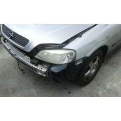 opel astra g berlina del año 2000