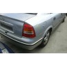 opel astra g berlina del año 2000