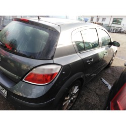 opel astra h berlina del año 2005