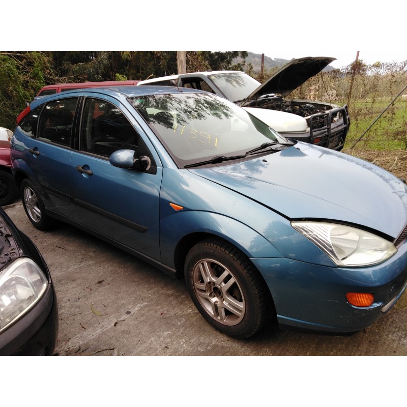 ford focus berlina (cak) del año 2000