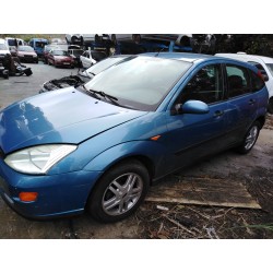 ford focus berlina (cak) del año 2000