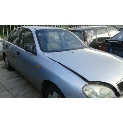 daewoo lanos del año 2002