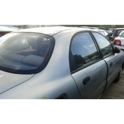 daewoo lanos del año 2002