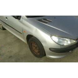 peugeot 206 berlina del año 1999