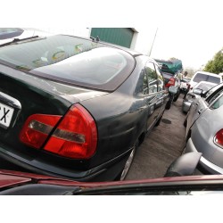 mitsubishi carisma berina 5 (da0) del año 2000