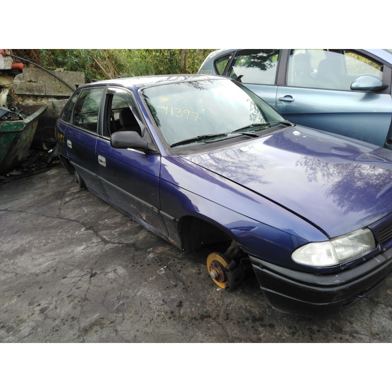 opel astra f berlina del año 1996