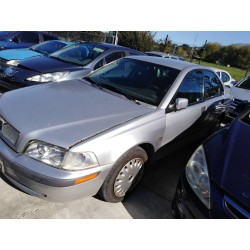 volvo s40 berlina del año 2000