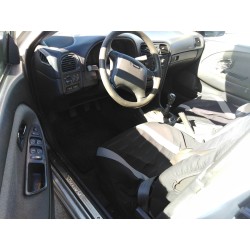 volvo s40 berlina del año 2000