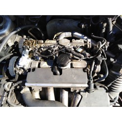 volvo s40 berlina del año 2000