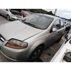 daewoo kalos del año 2004