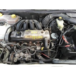 ford fiesta berlina del año 1999